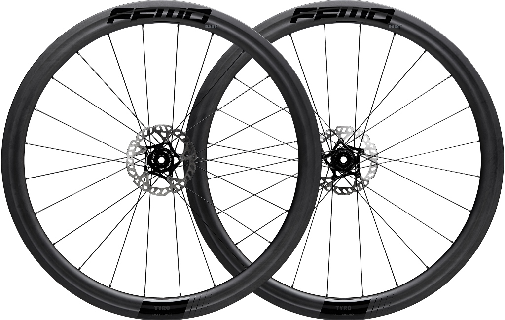 Par de ruedas FFWD TYRO 45 mm Carbon Disc Tubeless - Imagen 3