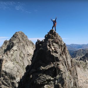 Cresta de Besiberris con guía de alta montaña