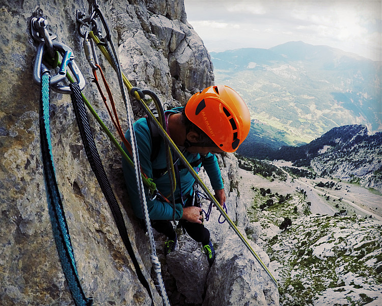 Cara Norte del Pedraforca con guía - Imagen 7